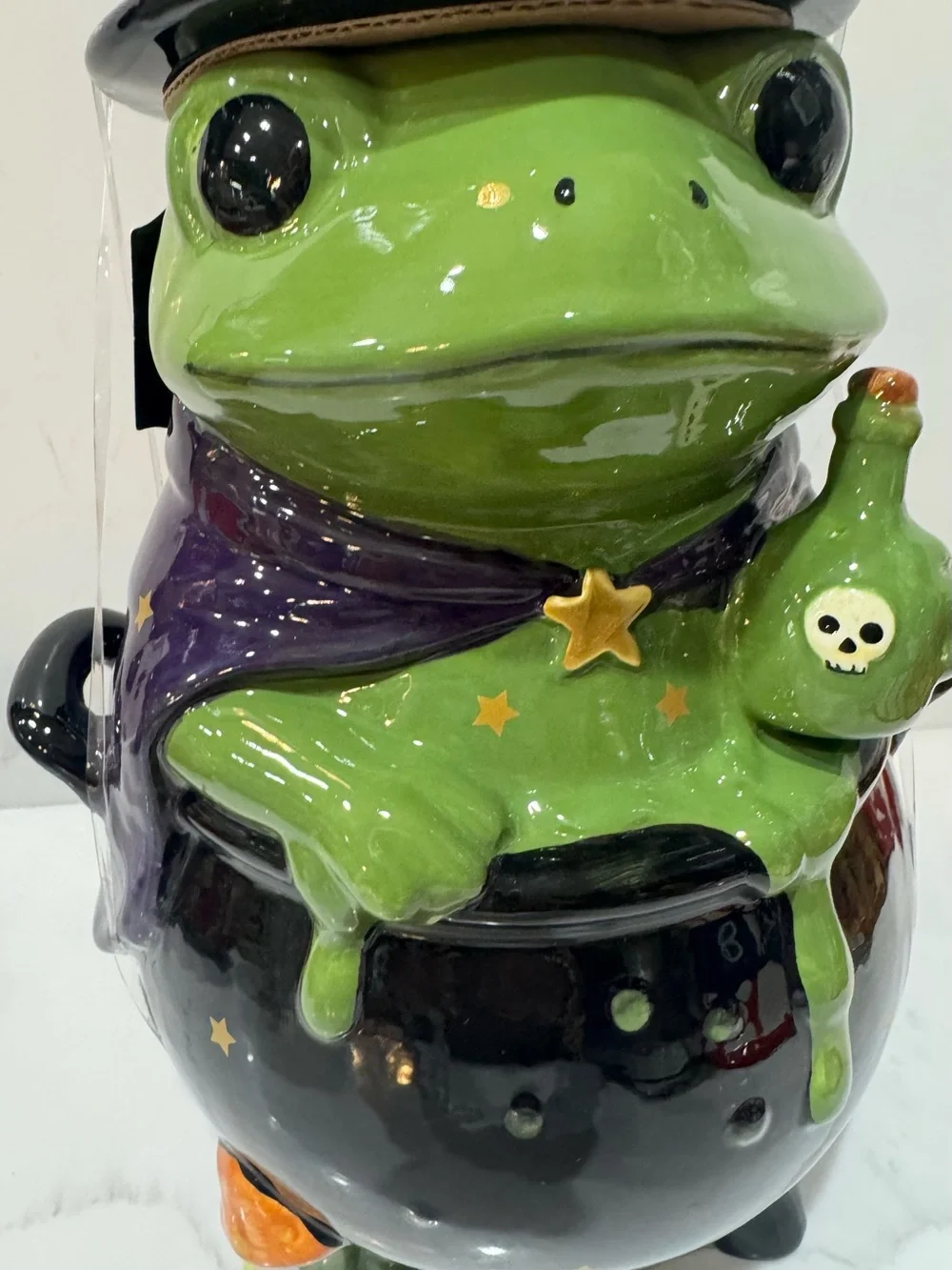 Spooky Street Halloween Cookie Jar/Canister Witch/Wizard Frog on Cauldron NWT